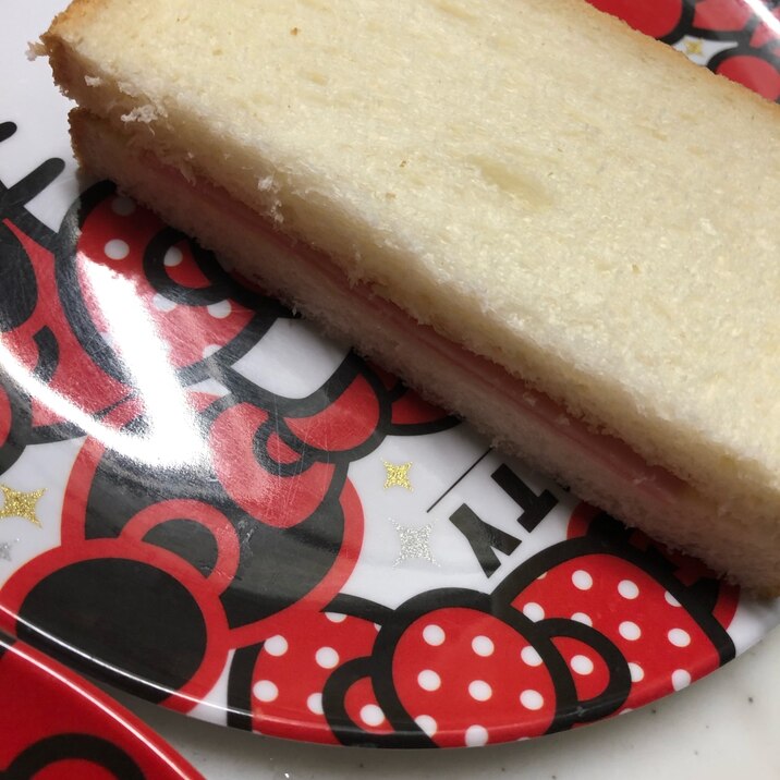 食パンで♡焼きロースハムサンドイッチ(^^)